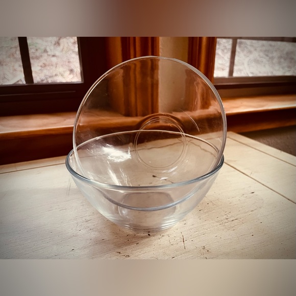 DONATED! 2 Clear Glass Dessert Bowls - Picture 1 of 3